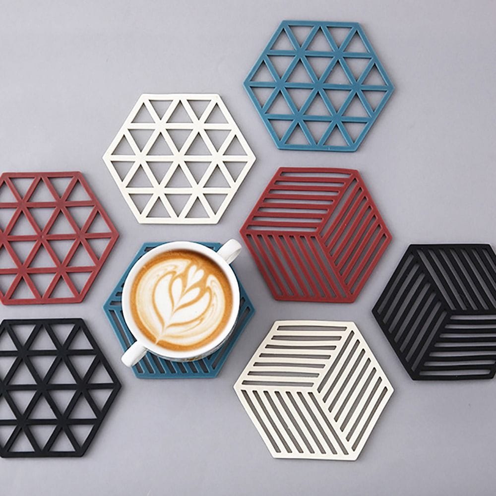 Silicone Pot Mat, Heat Insulation Mat, Simple Tableware Mat, Pot Holder - Random Color & Design